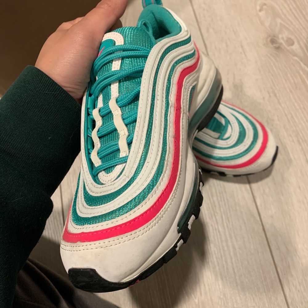 Nike Airmaxes